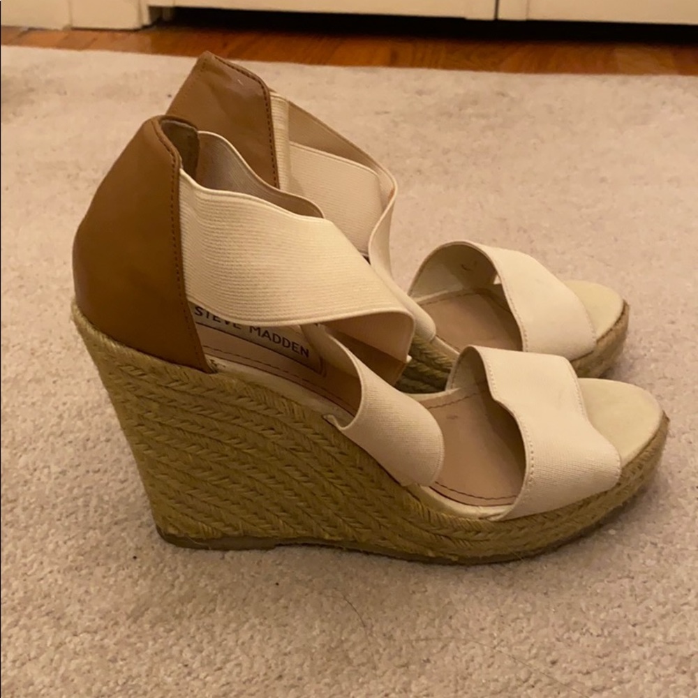Stretch strappy wedge. Easy to get on with stretch